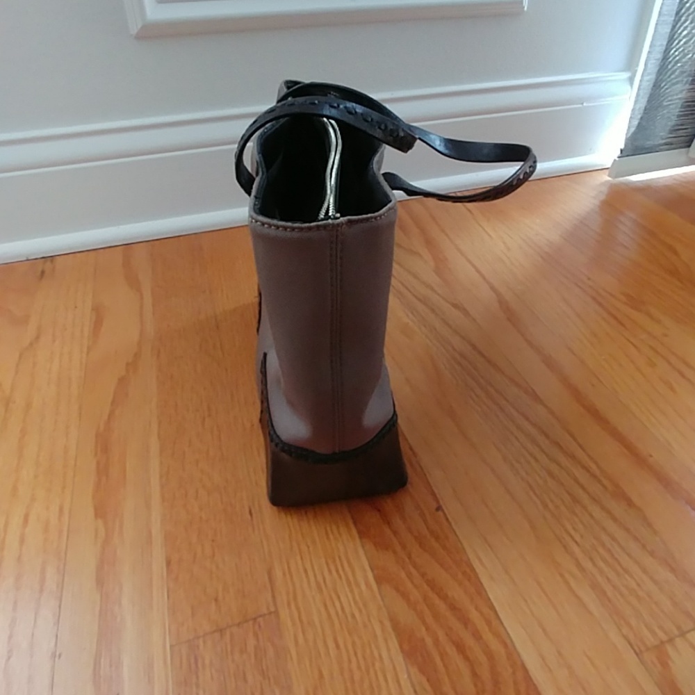 Hand bag - Picture 2 of 4